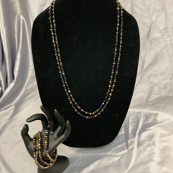 Joan Rivers Set: Tassle Necklace, Double Strand Necklace, 4 Stretch Bracelets - Picture 5 of 6